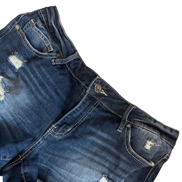 Dark Denim Distressed Crochet Bottom Denim Jean Short 12 - Picture 2 of 9